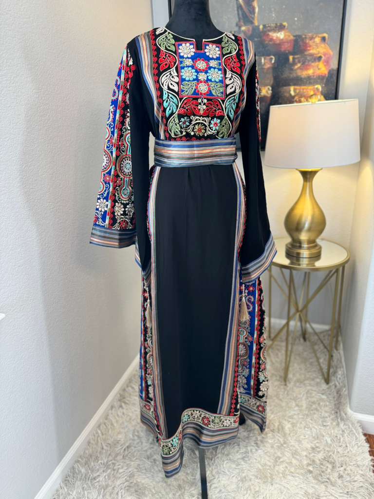 Balqees Thobe