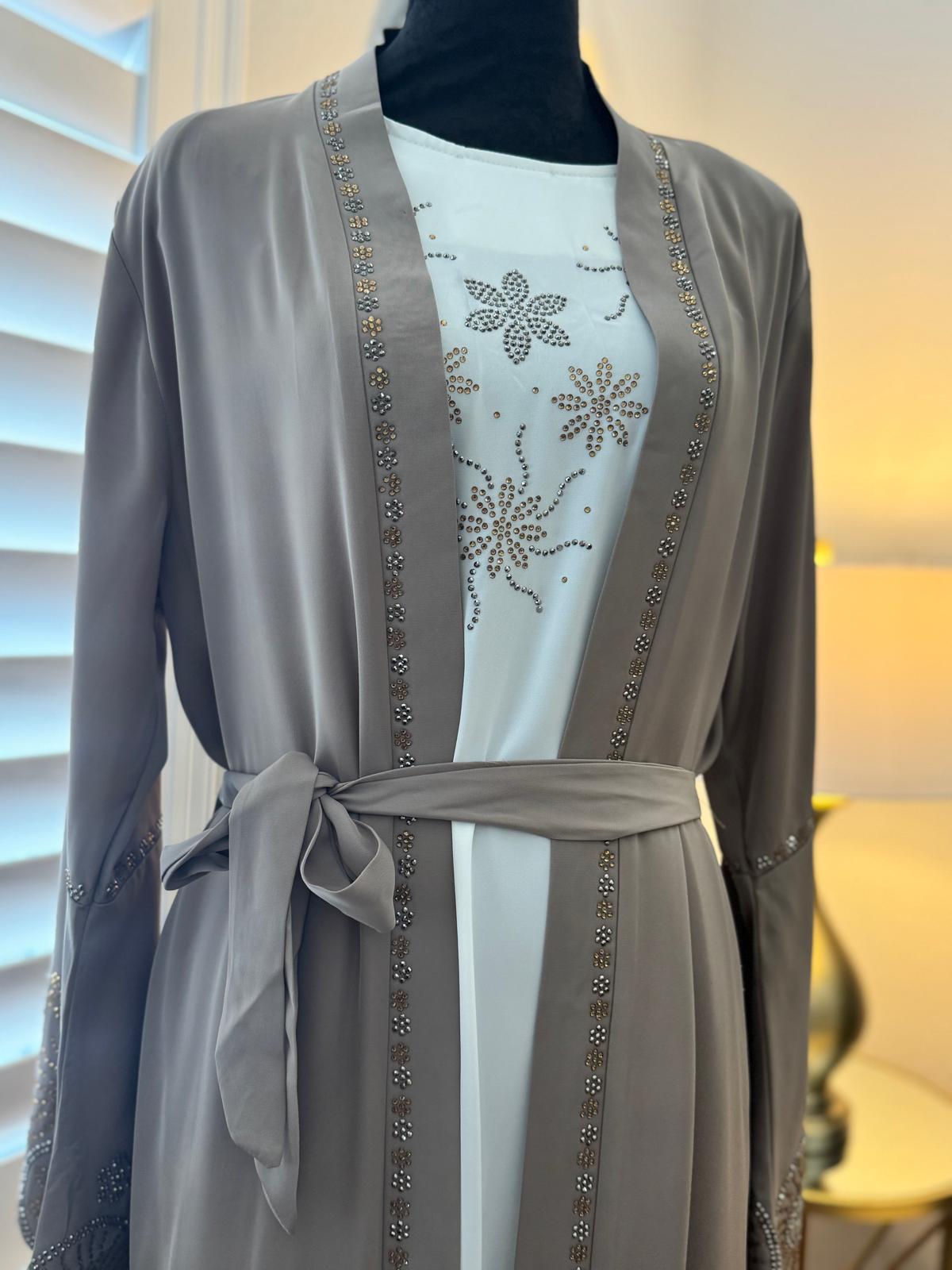 Dina Abaya