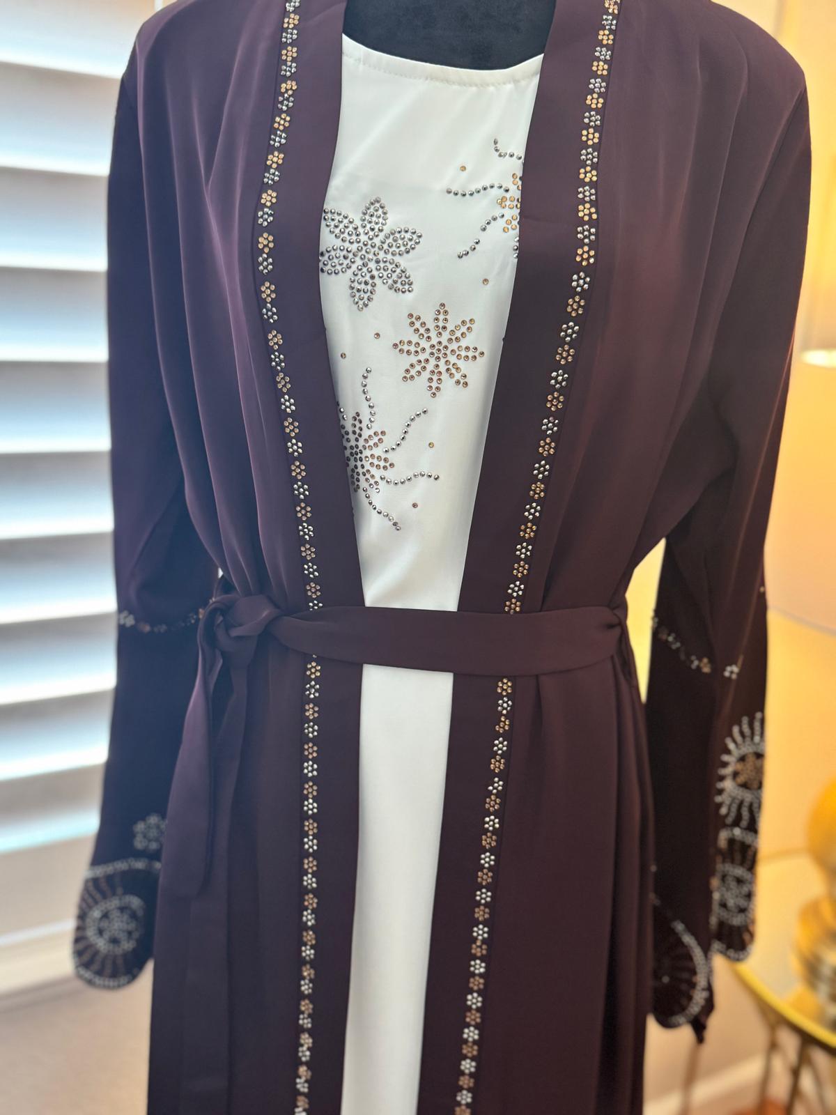 Dina Abaya