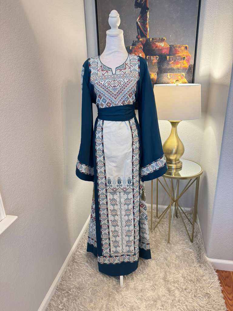 Hadeel Thobe Set
