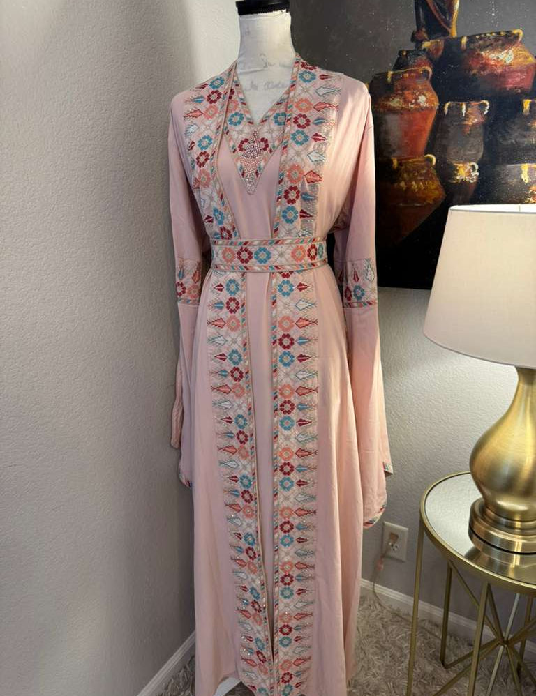 Ityn_jalabiya_pink_2.jpg