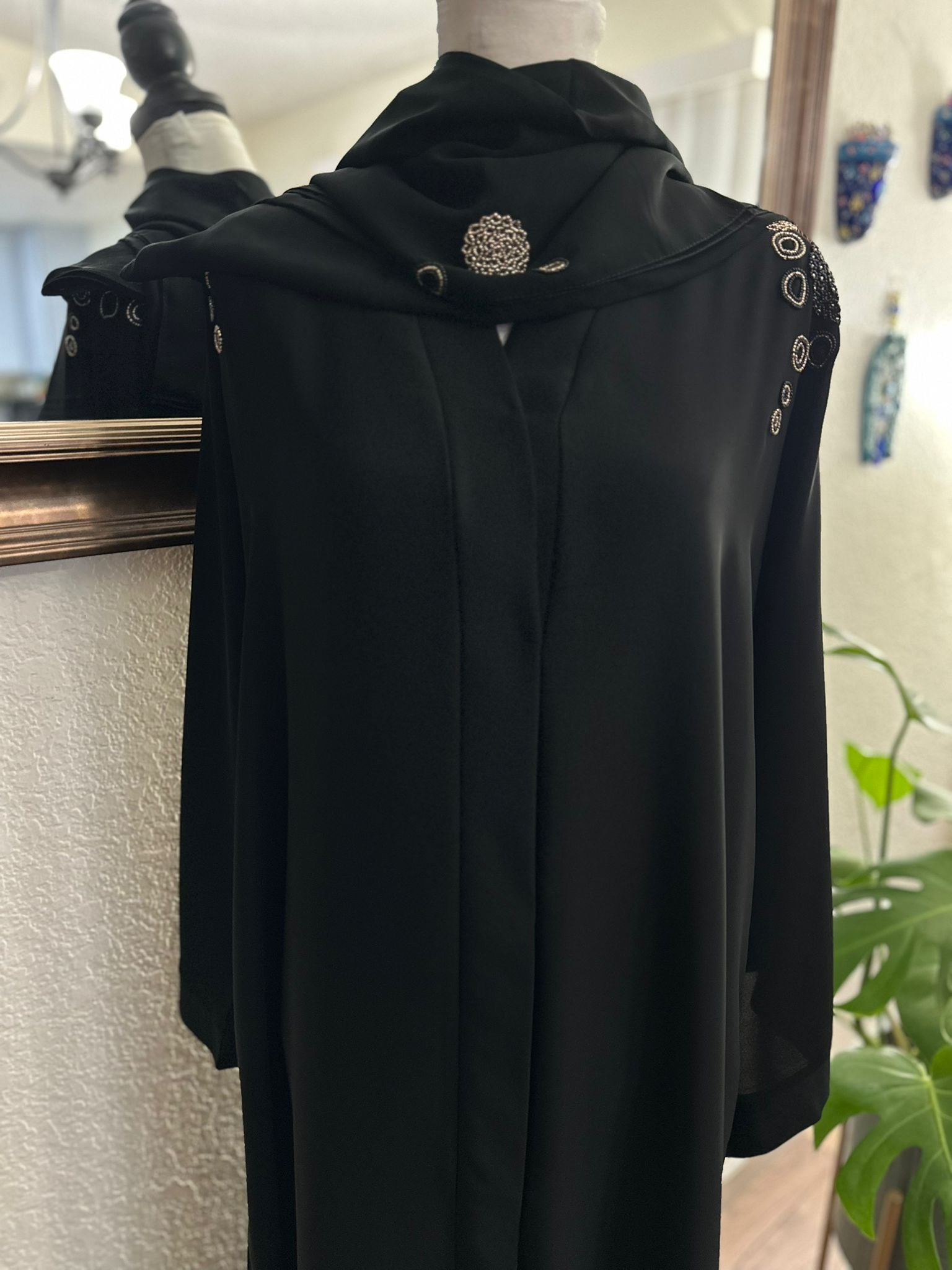 Madina Abaya