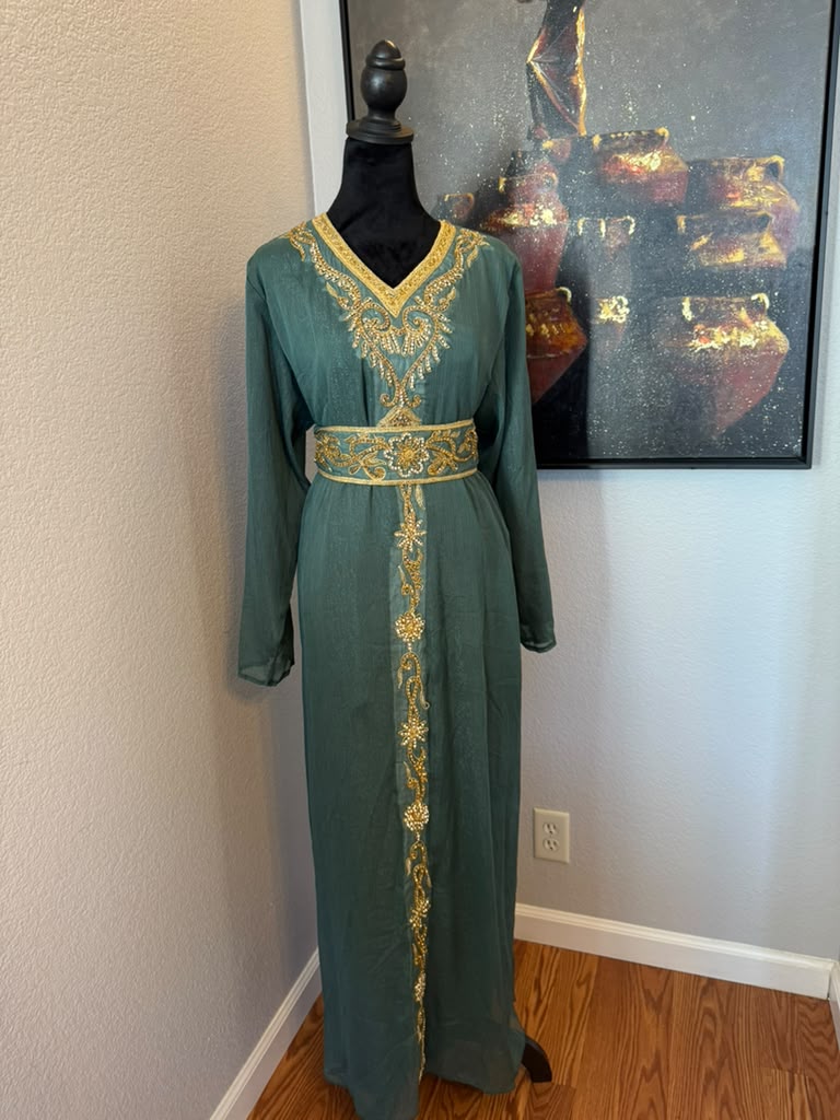 Manal Kuftan Set