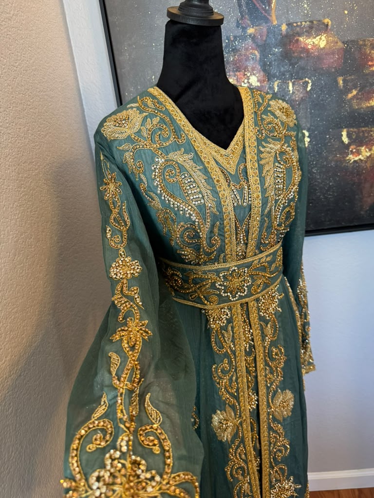 Manal Kuftan Set