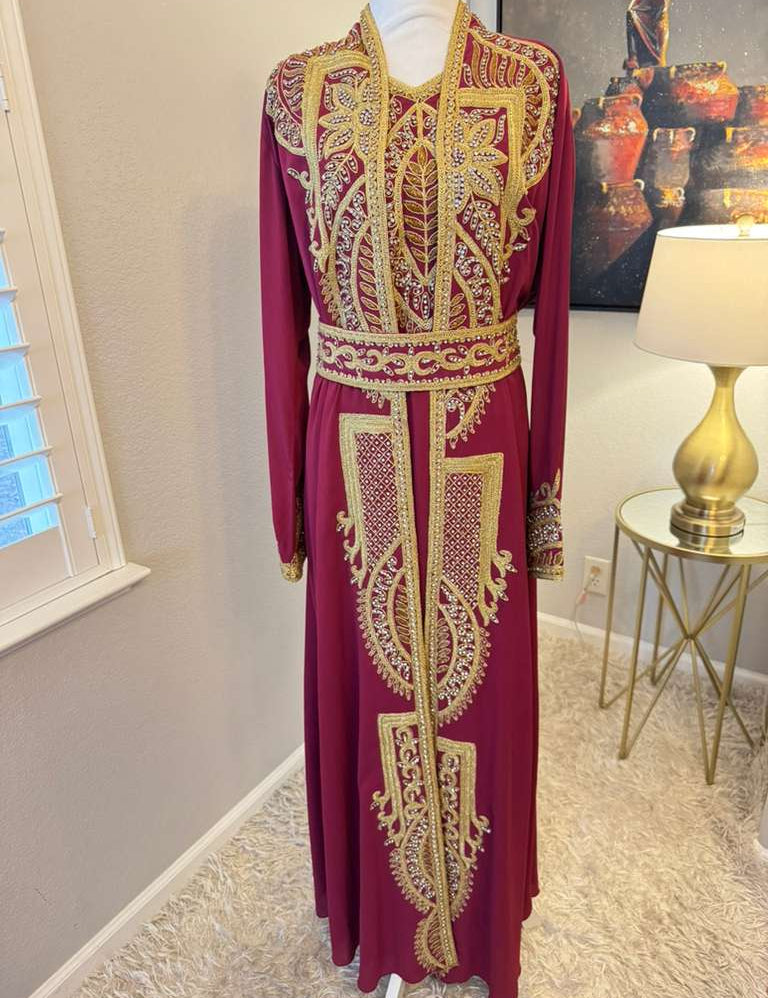 Raya_Kuftan_maroon.jpg