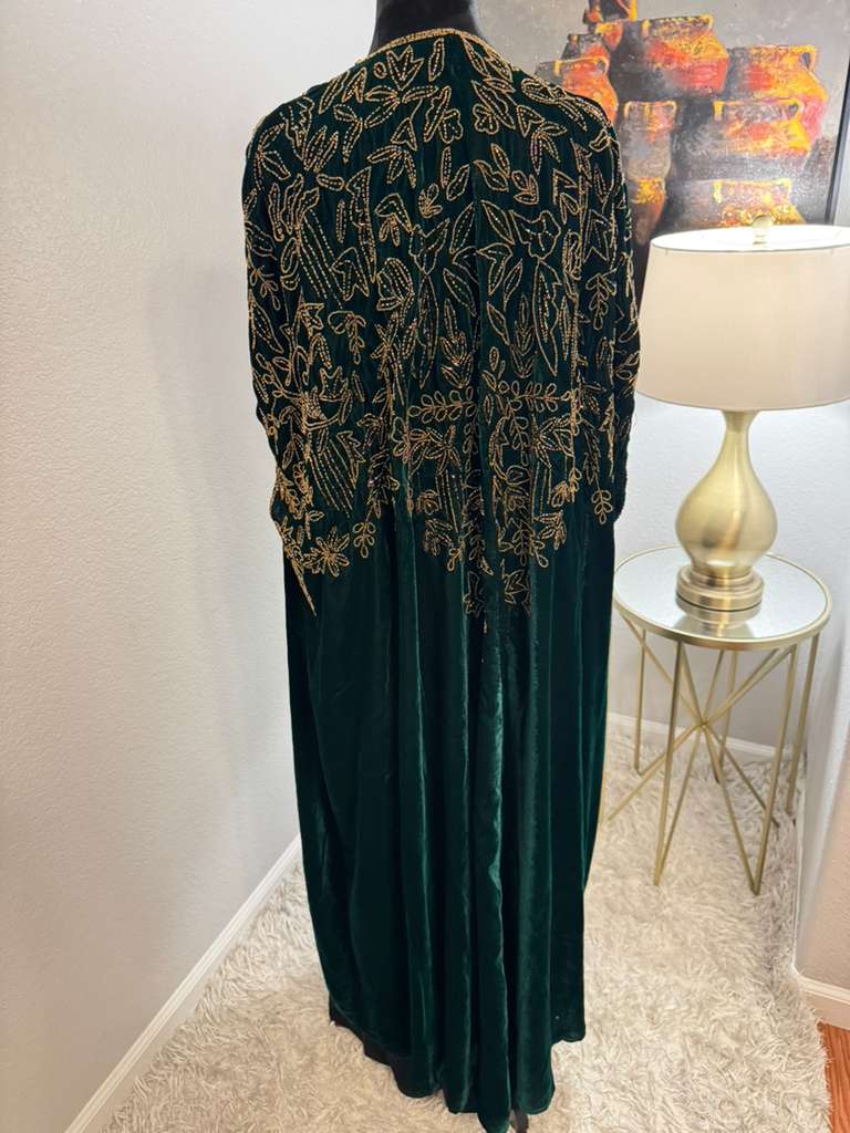 Roses Velvet Bisht
