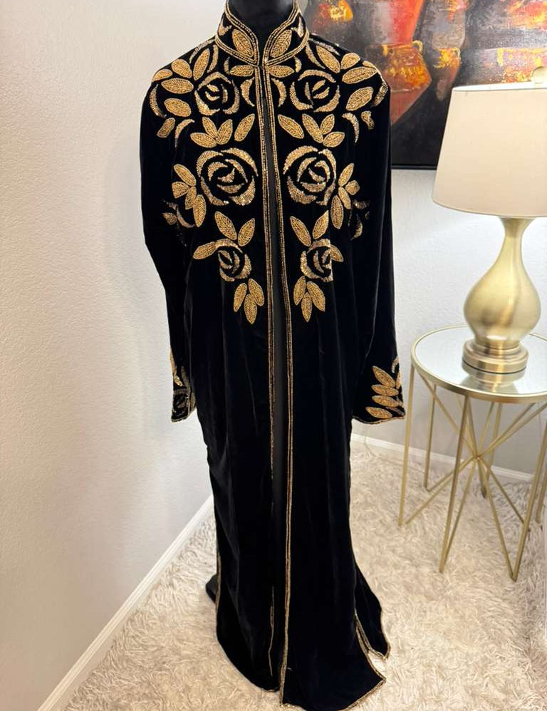 Sandy_gold_abaya.jpg