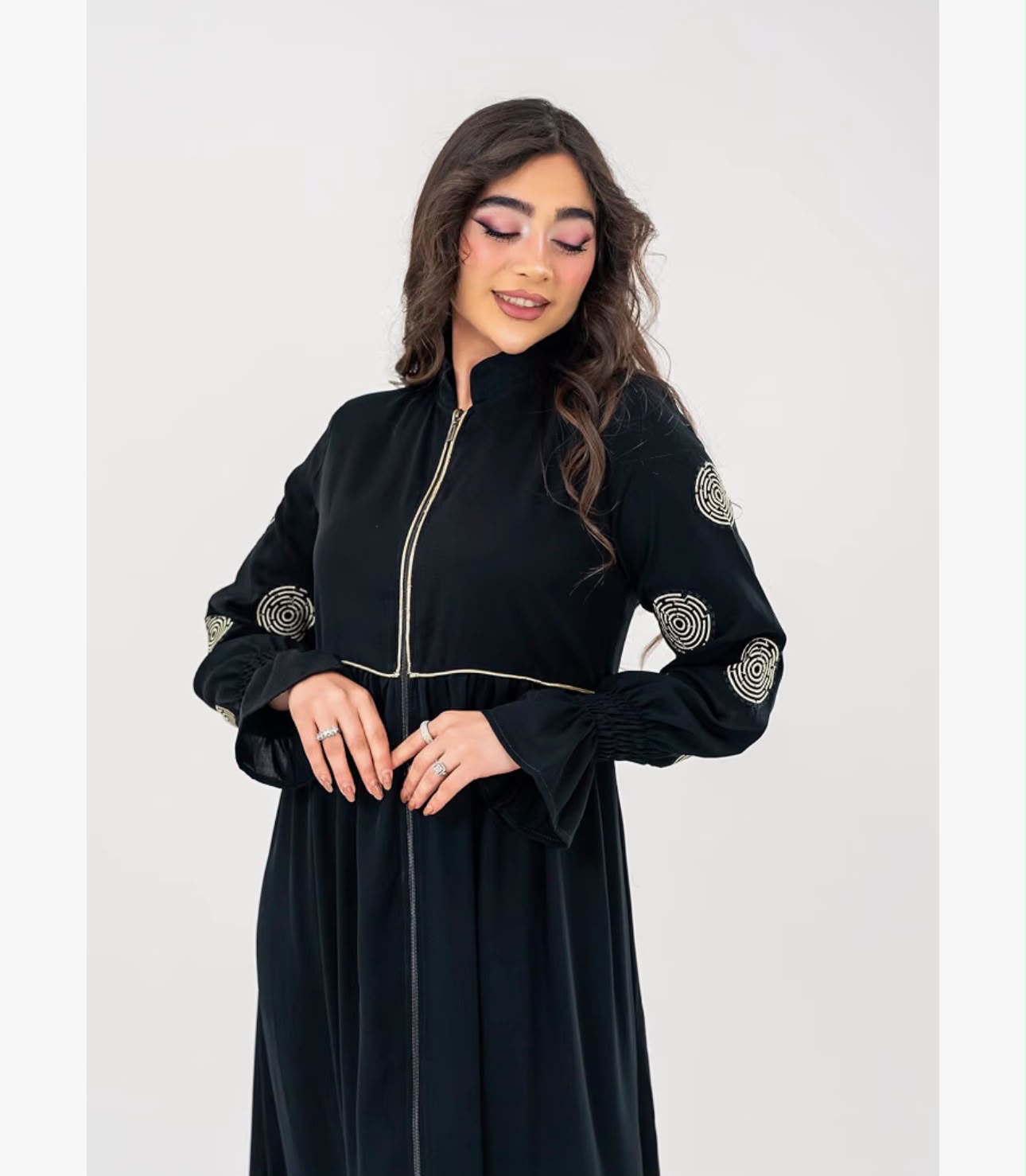 Teeba Zipper Abaya