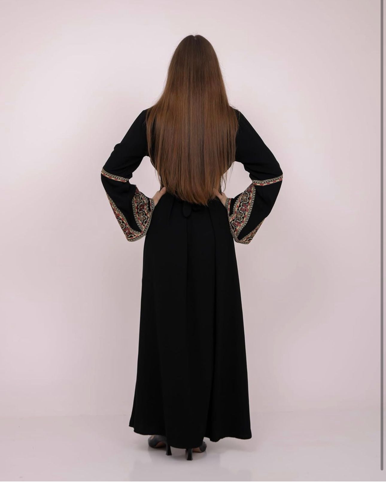 Warda_Thobe_AlhamduiAllah_15.jpg
