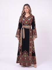 Baydaa Thobe model photo