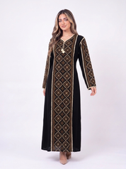 Serene Jalabya model photo