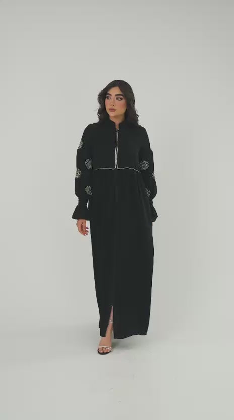 Teeba Zipper Abaya