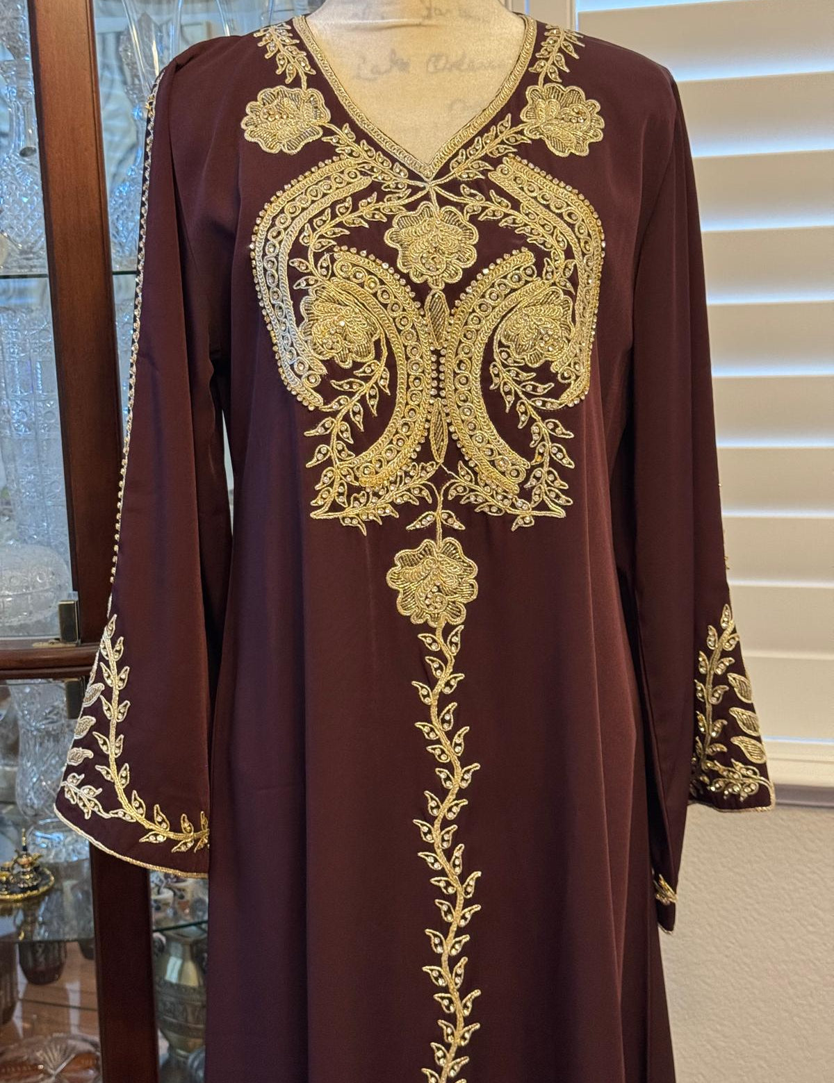 saja_2_maroon.jpg