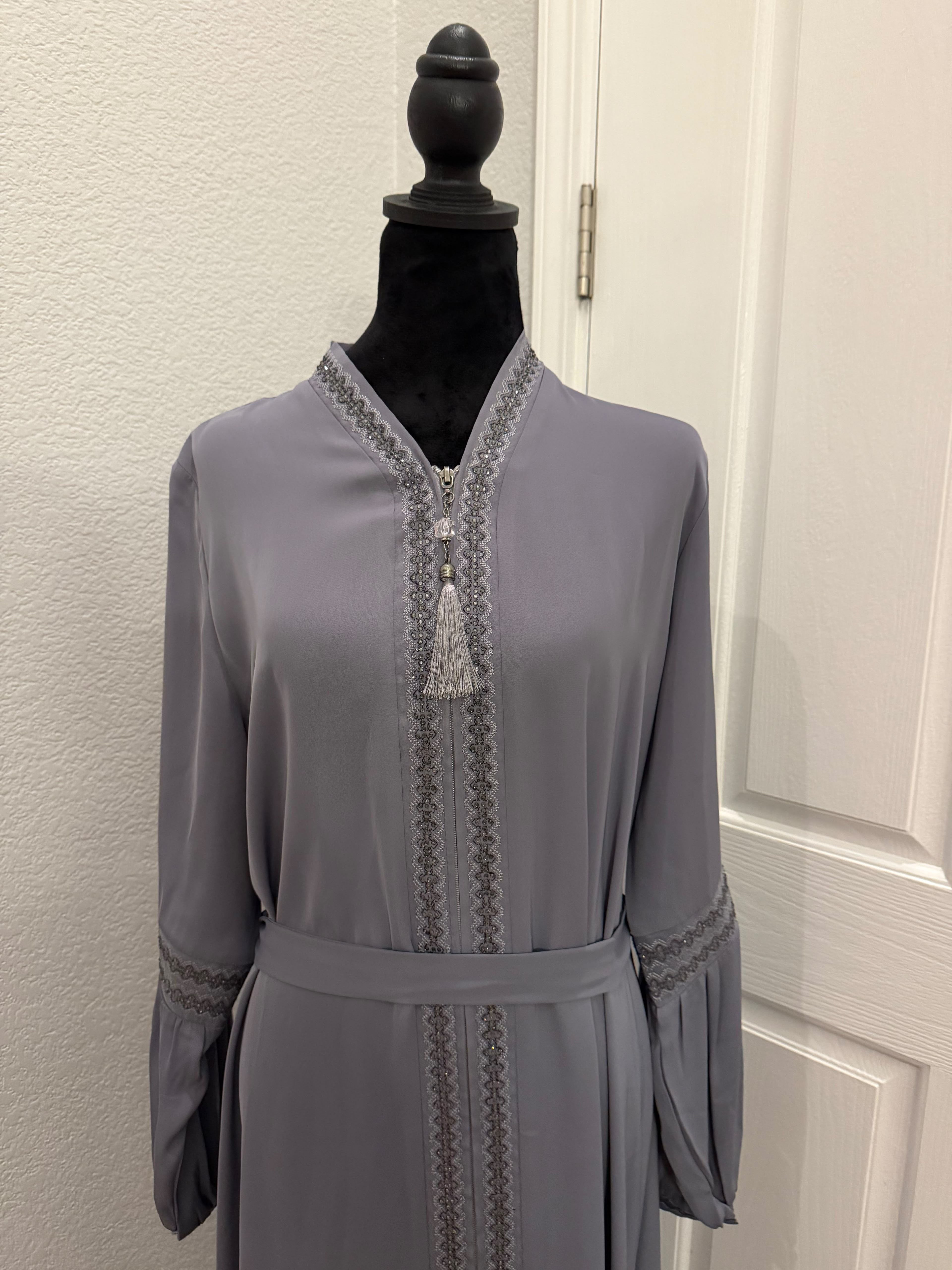 Zuhra Abaya